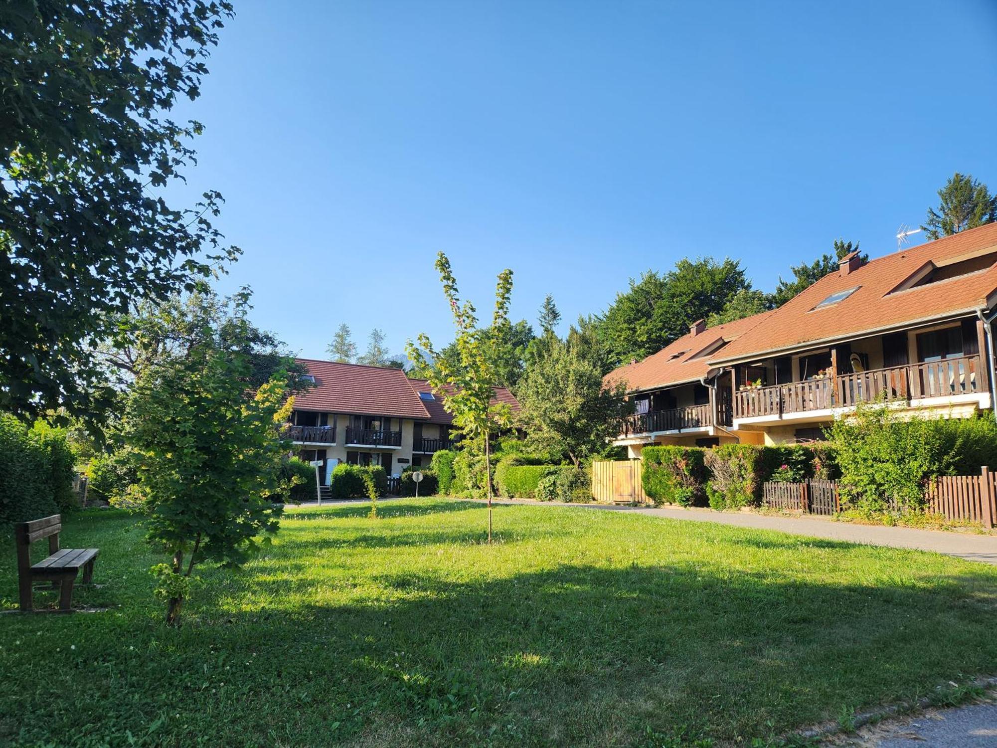 Appartement T3 Avec Jardin Proche Village Сен-Бонне-ан-Шансор Экстерьер фото