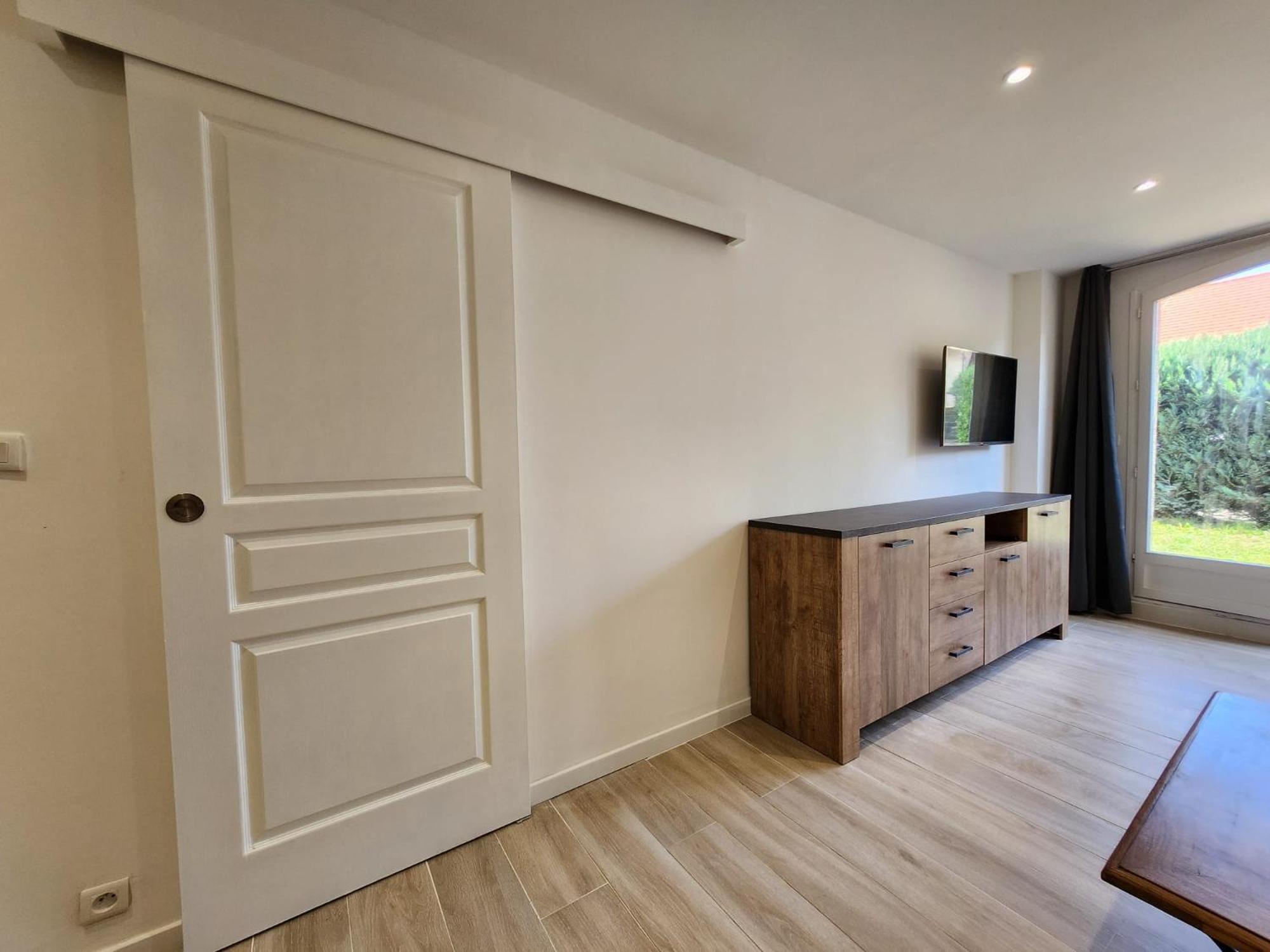 Appartement T3 Avec Jardin Proche Village Сен-Бонне-ан-Шансор Экстерьер фото